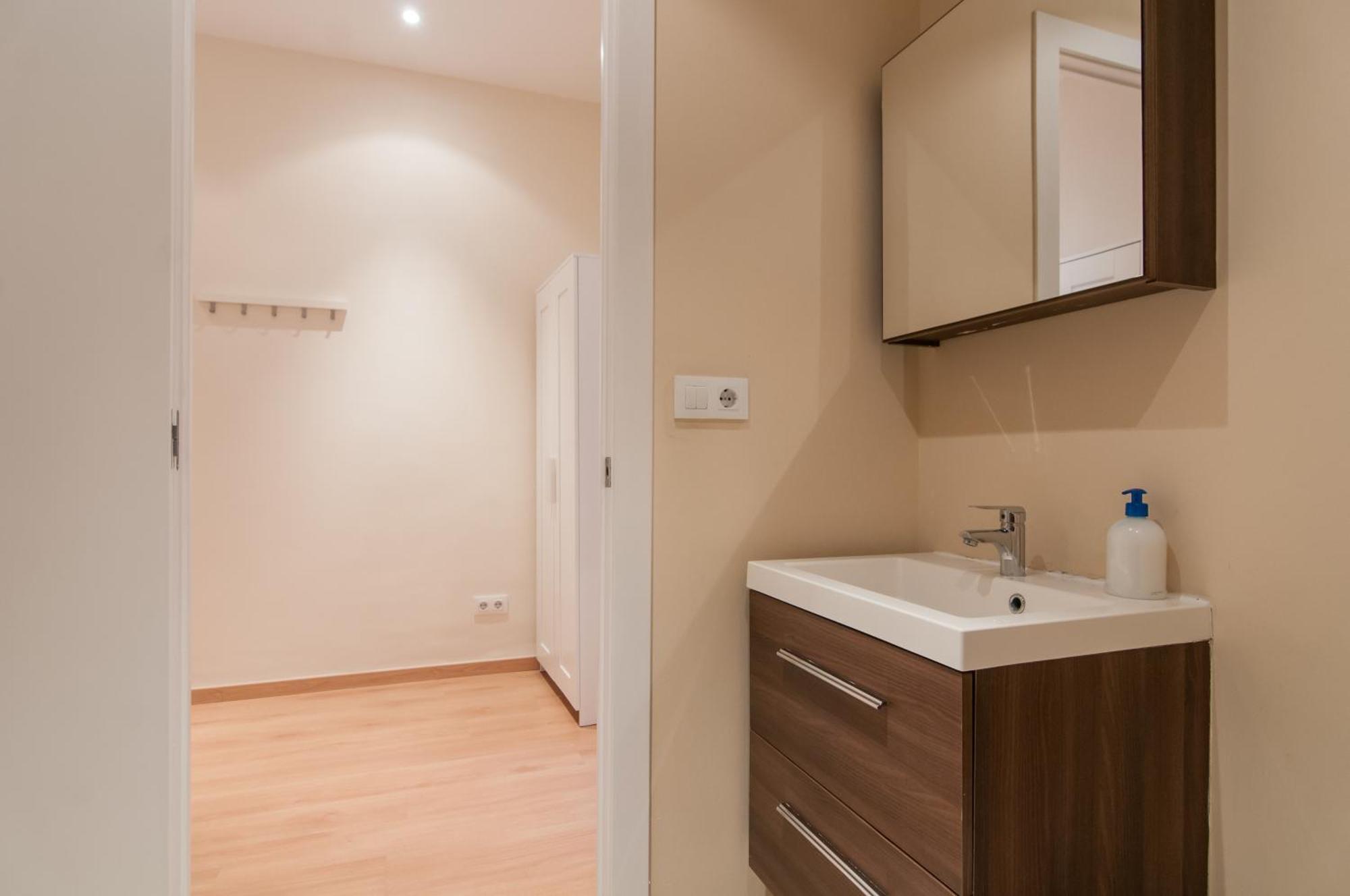 Bbarcelona Corsega Flats Apartment Bilik gambar